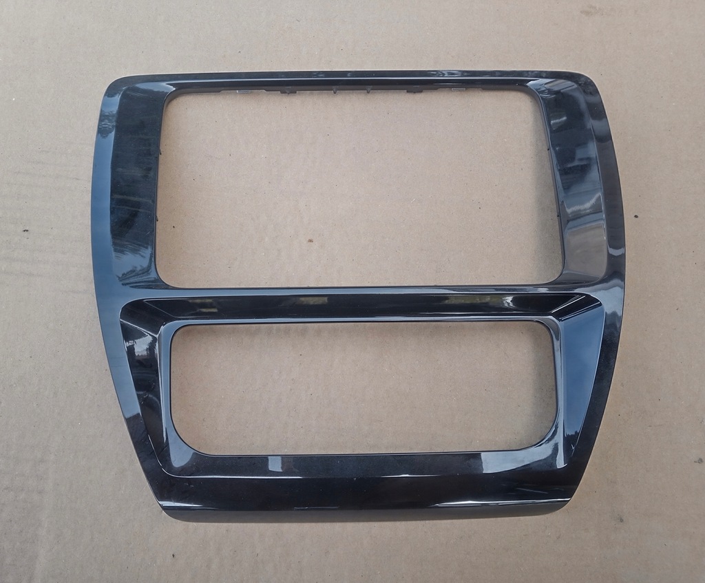 фото №1, Рамка радіо vw jetta 5c6858069d
