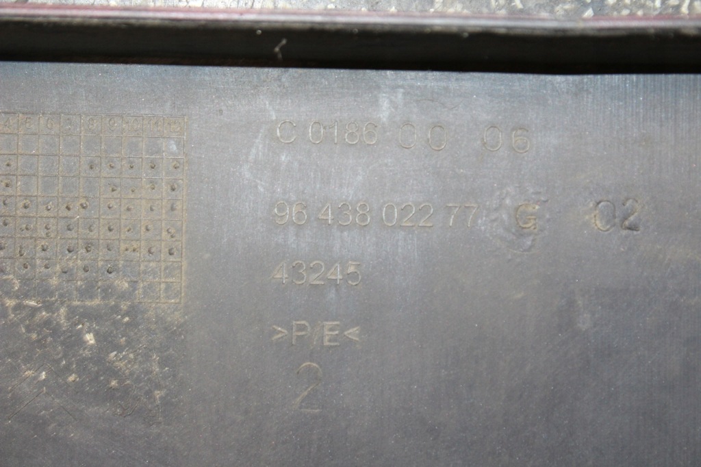 Бампер 9643802277 перед передній berlingo partner рестайлінг  2002- в Україні