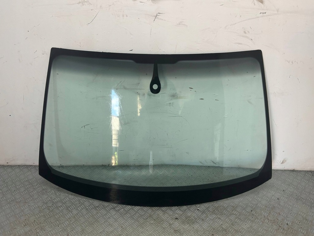 фото №1, Стекло лобовое передняя audi a4 b8