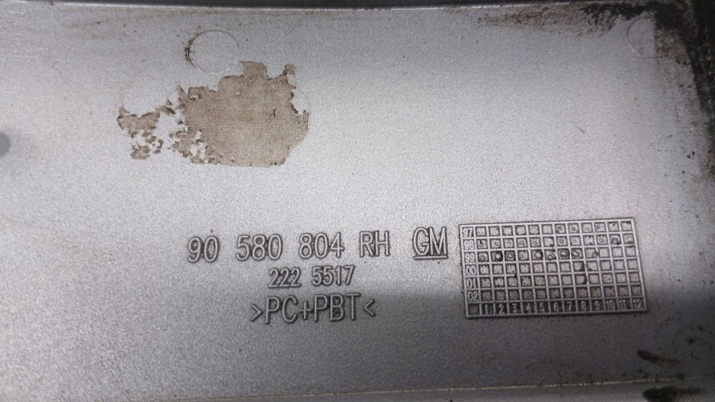 Молдинг под фара правая задний  opel zafira a 1.8b 99-03r 90580804 Недорого