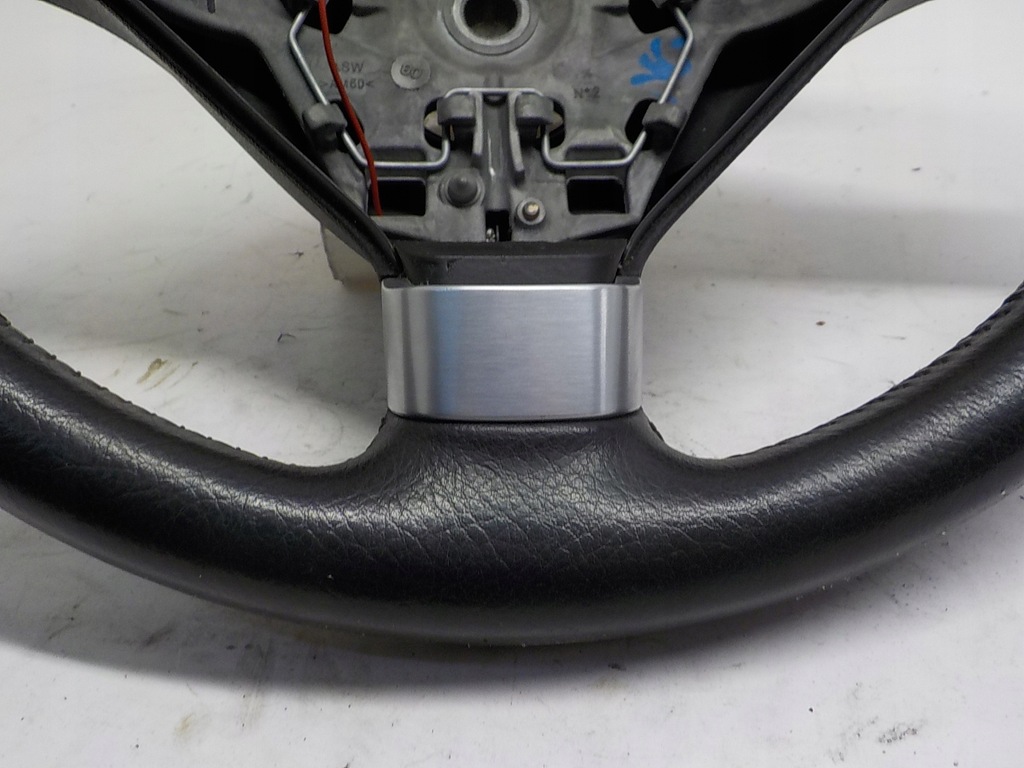 фото №10, Peugeot 407 воздуховод колесо кожа