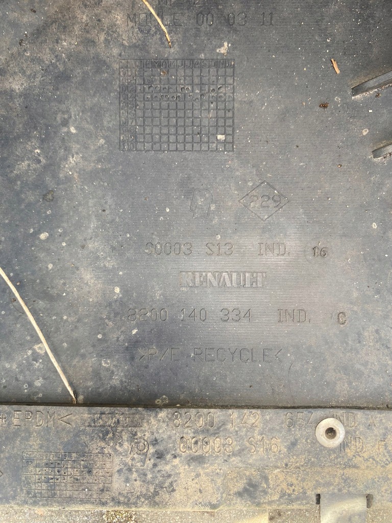 фото №7, Renault megane ii бампер передний перед 8200142001