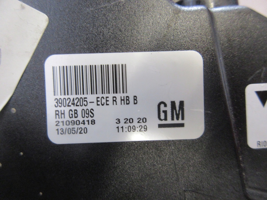 Фара задний  правый  led оригинал hb opel insignia a рестайлинг  39024205 21090418 Недорого