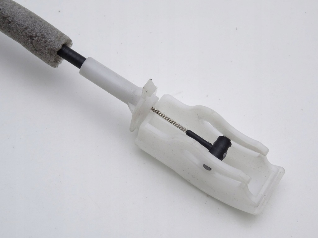 Трос тягa замка дверей правий задні bmw 3 e46 8213797 nr333 Недорого