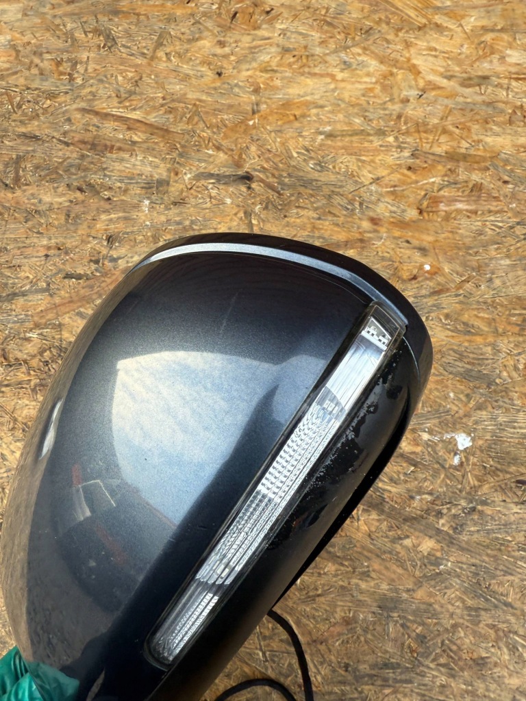 Дзеркало бокове  ліва сторона skoda octavia mk2 1z рестайлінг  колір 9153 6 pin Ціна