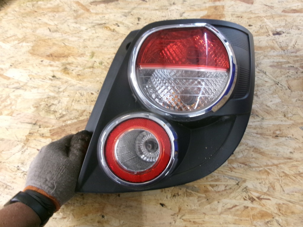 фото №1, Chevrolet aveo t300 лампа права задня europa