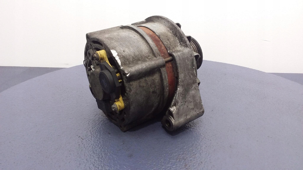 Mercedes w124 2.5d генератор 0120489331 Оригінал