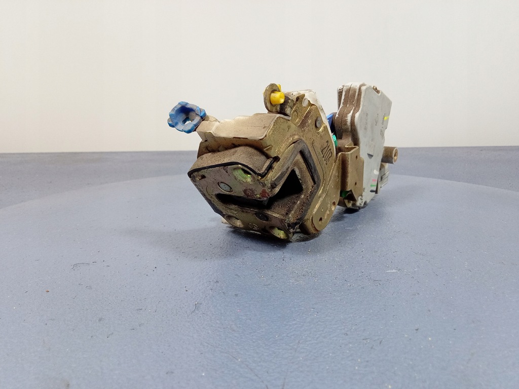 фото №1, Terrano ii maverick замок дверь перед левый 6 pin