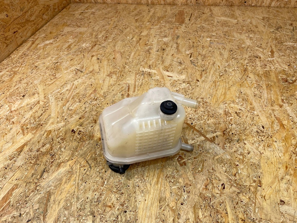 фото №8, Бак бачок расширительный toyota prius iv 2015-