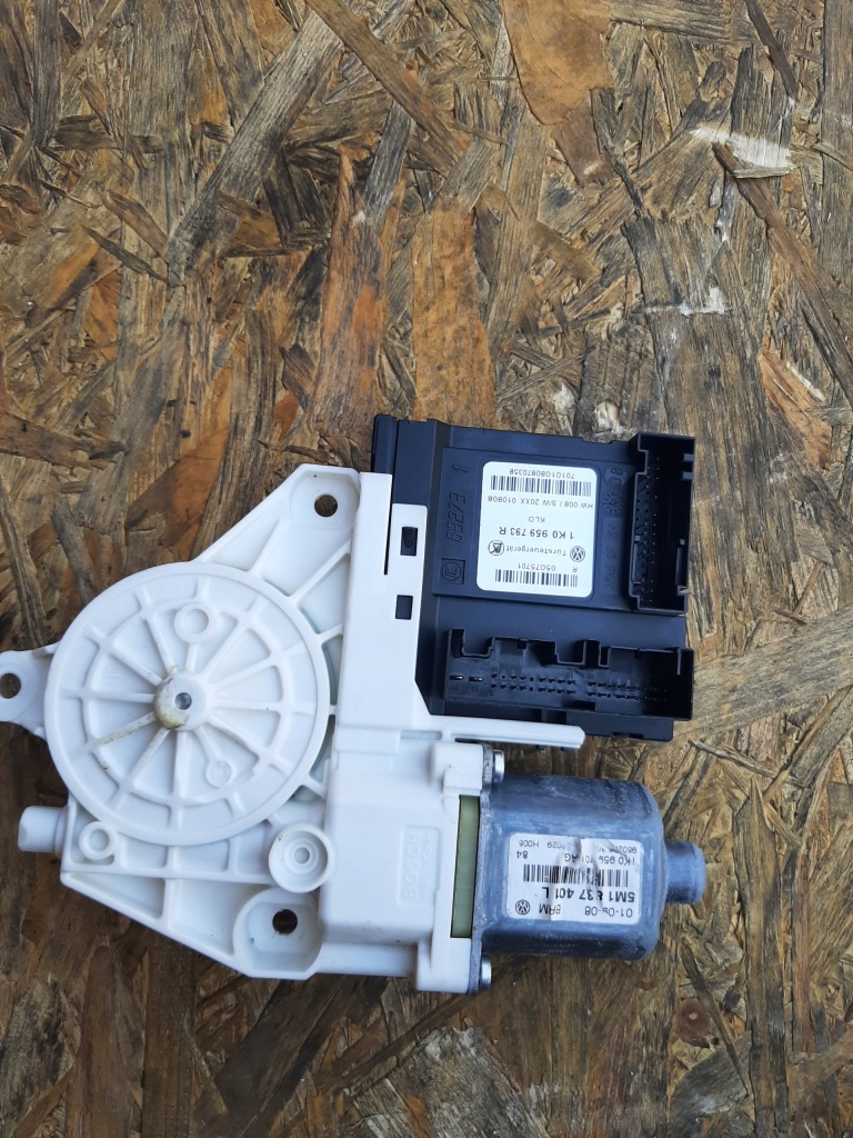 фото №1, Двигун скло лівий перед vw golf plus