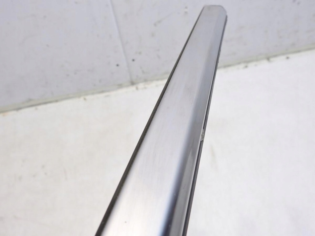 фото №6, Молдинг уплотнитель левый задняя sebring iii cabrio