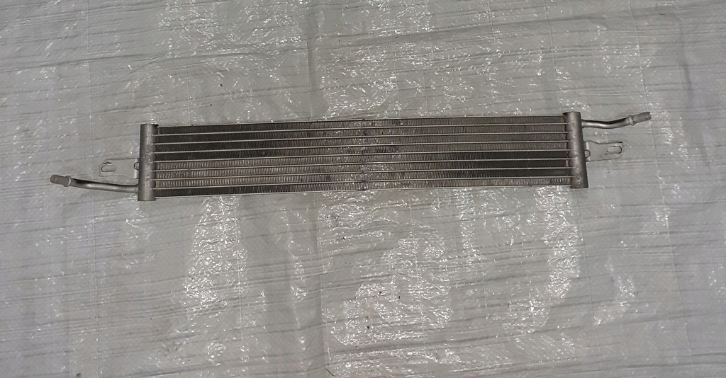 фото №1, Discovery 4 v радиатор масла