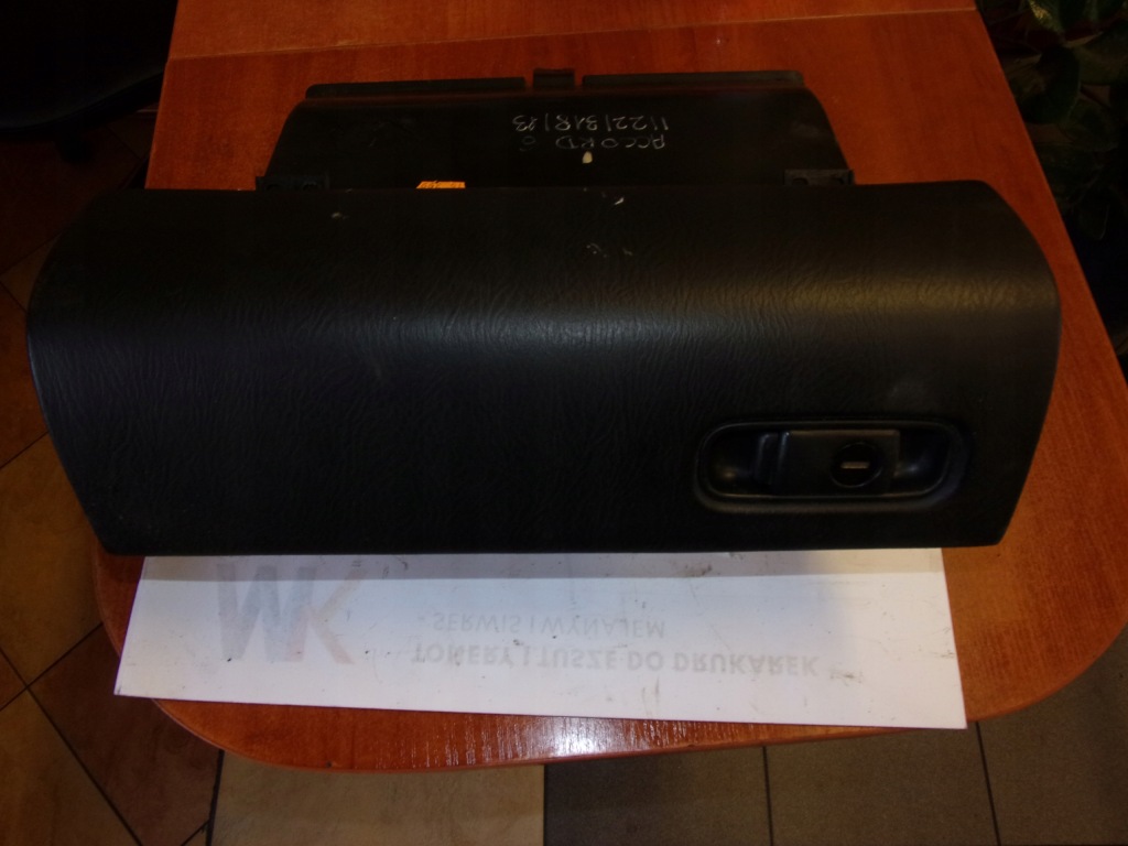 фото №1, Бардачок honda accord vi 98-02