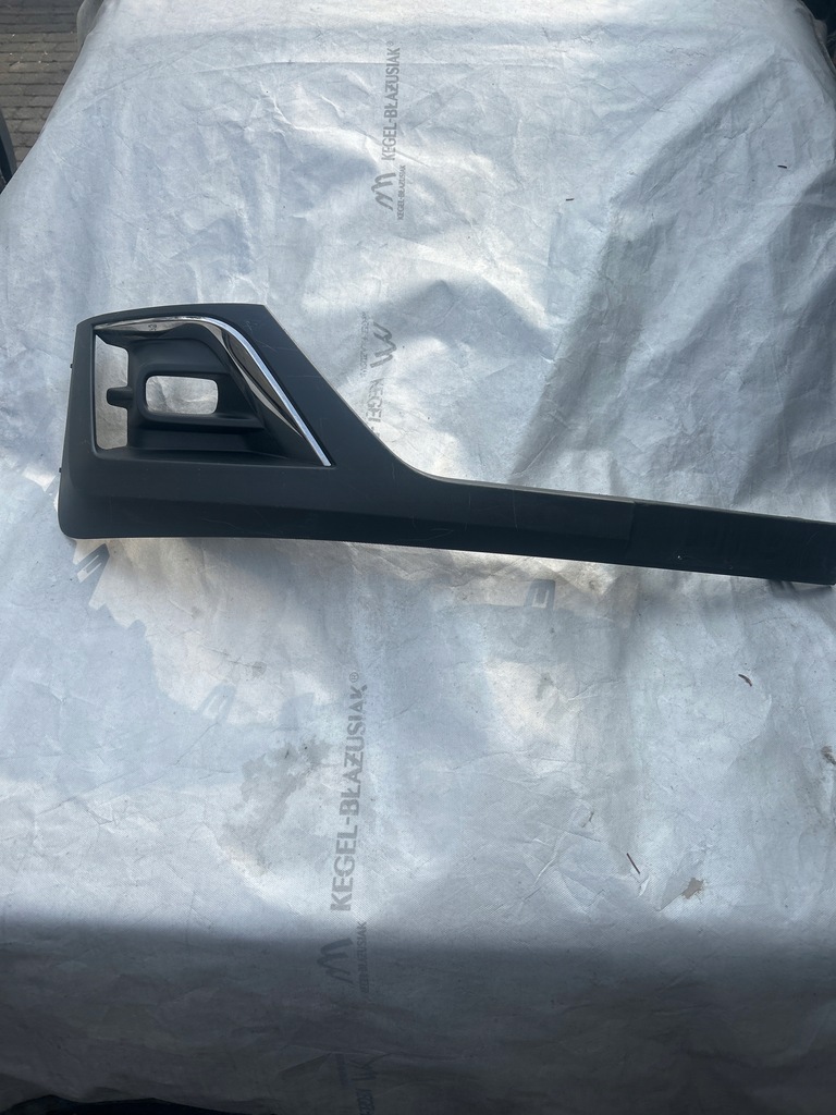 фото №1, Молдинг решётка бампера левая renault trafic iv 261a39991r