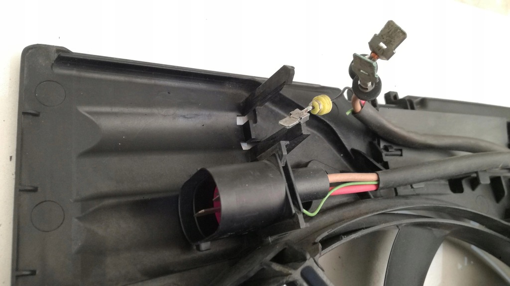 фото №9, Audi a8 4h корпус вентилятор 4h0121003n