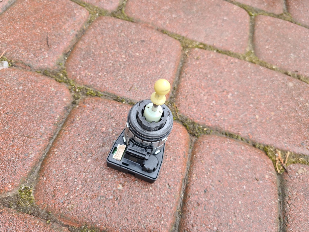 фото №1, Моторчик регулировки лампы ксенон opel insignia