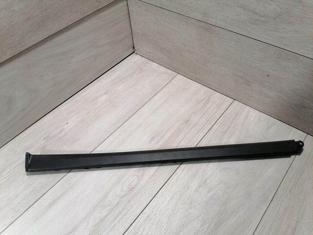 фото №1, Cayenne молдинг порог правый задняя 7p5853540