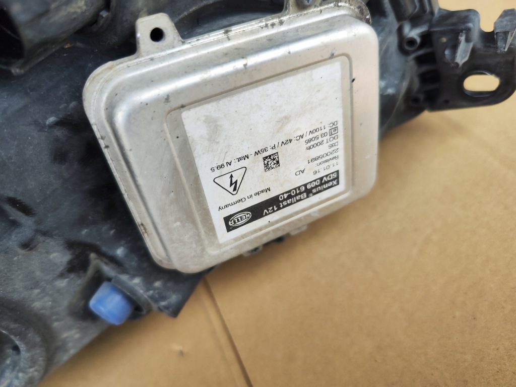 Фара перед правый  ксенон led jaguar xe x760 2016 Оригинал