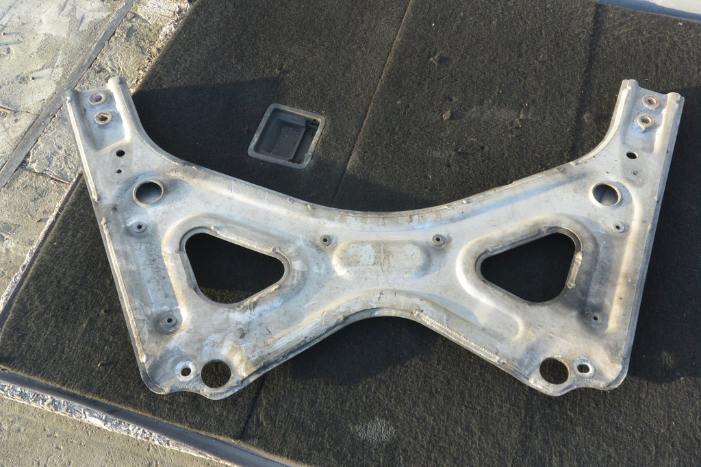 фото №5, Ghibli quattroporte підсилювач підрамник підрамник плита