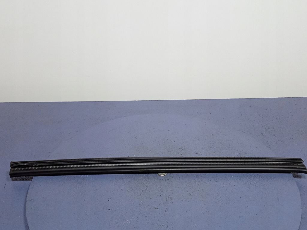 фото №1, Audi q4 e-tron прокладка ущільнювач двері задня ліва