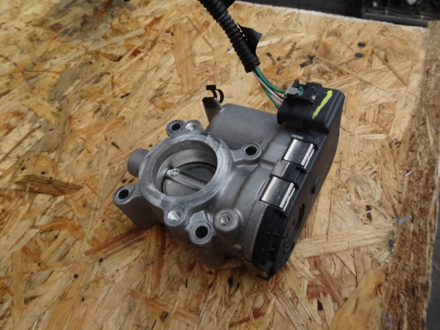 фото №1, Renault megane iv 2018 1,3 tce дроссельная заслонка org