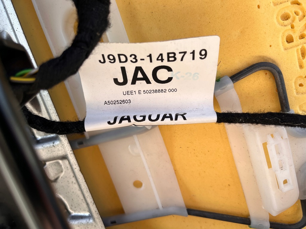 фото №12, 2x nowe oem сидіння передні вентильовані czarna шкіра jaguar i-pace x590