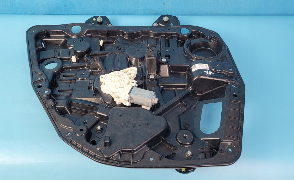 фото №11, Mercedes eqe w295 350+ 23r подъемник стекло левый задняя a2957300100