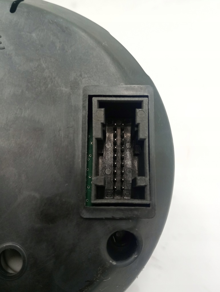 фото №10, Лічильник прилади skoda octavia iii 1,6 tdi 5e0920981f