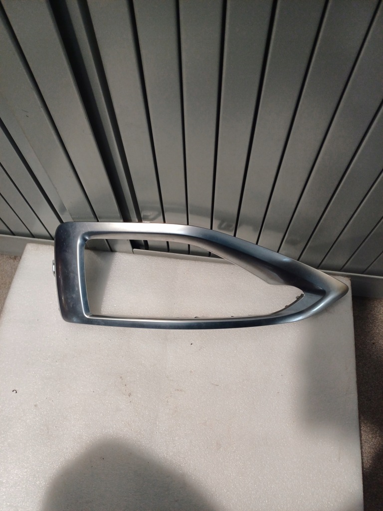 Рамка лампы правый задний  kia sportage 5 v 86666-r2ca0 с Разборки