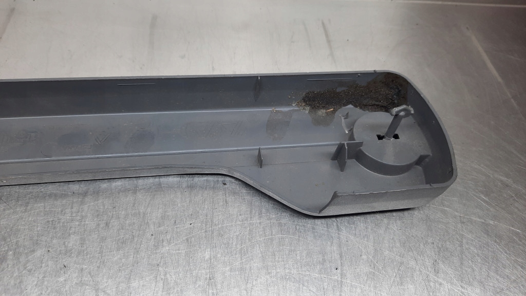 фото №7, Кронштейн треугольник предупредительный 30673261 volvo