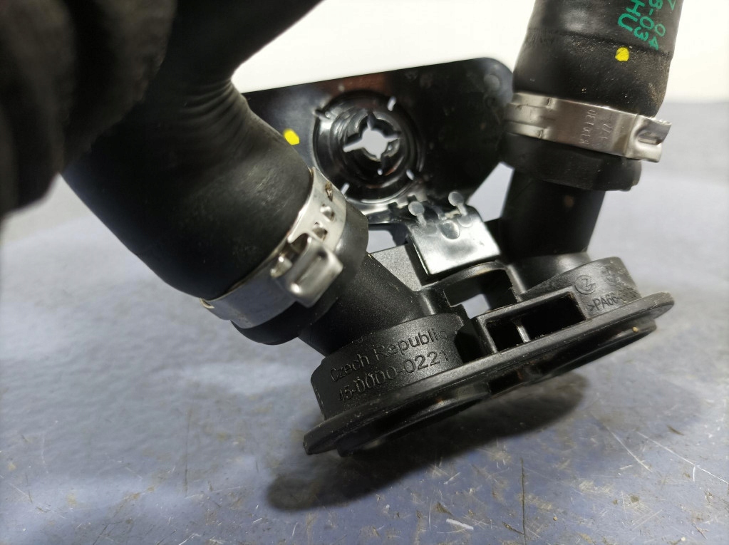 Bmw x5 g05 3.0d 340 km шланг воды аккумулятор 8780517 в Украине