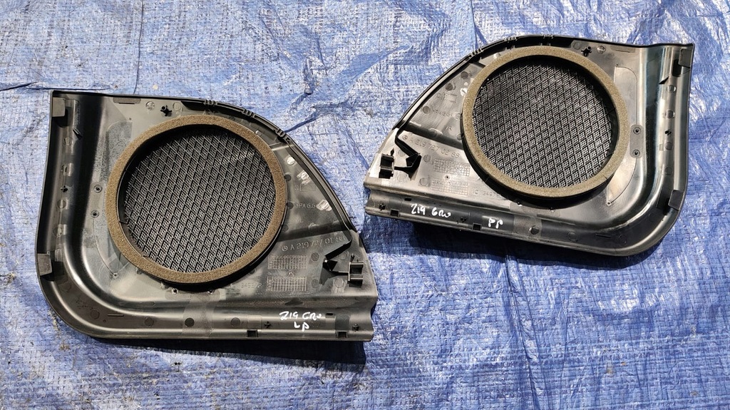 фото №4, Заглушка защита обшивка динамика дверь перед mercedes cls w219 c219