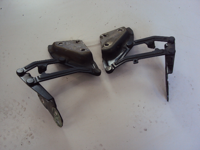 фото №1, Петлі капот vw touareg fl 2007 r