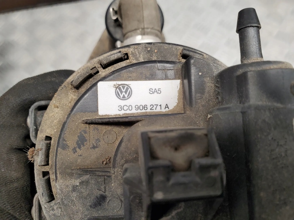 фото №4, Audi q3 8u 3c0201797d другое