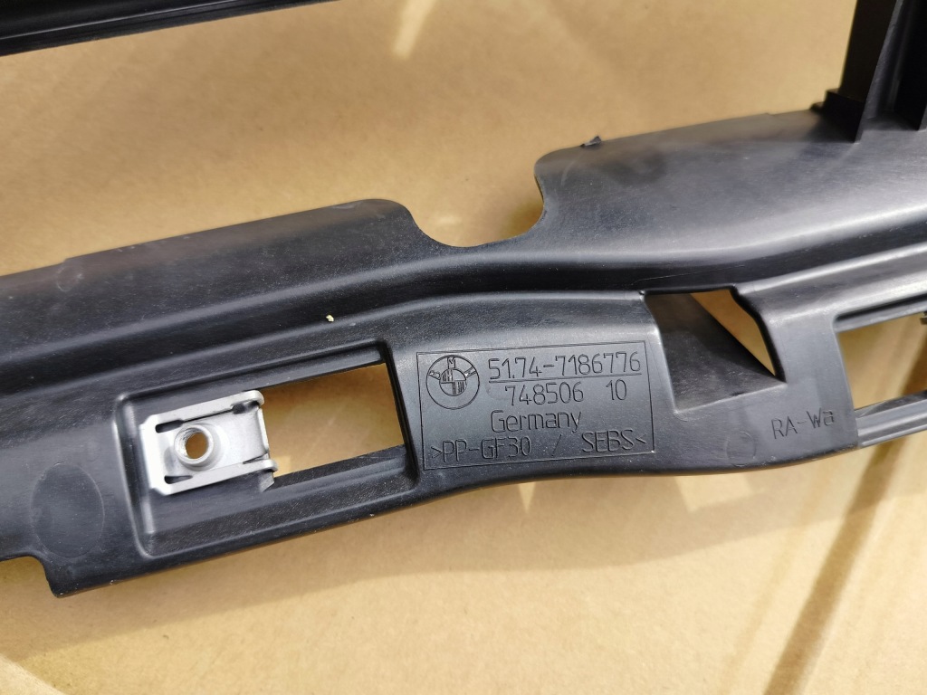 фото №6, Канал повітропровід впуск повітря жалюзі шторка радіатора bmw 3 e90 e91 e92