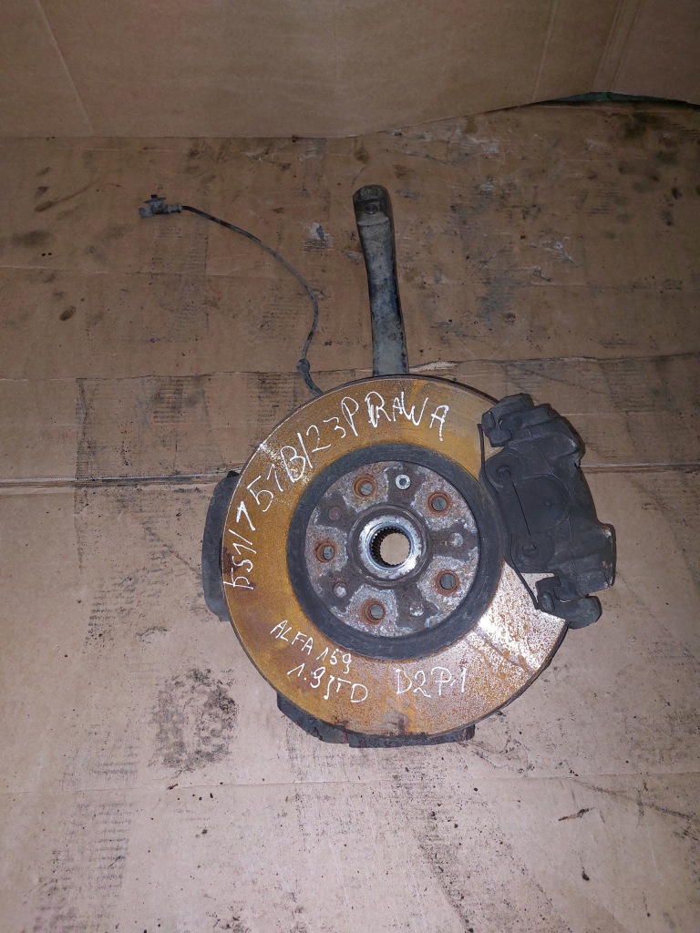 Купити Поворотний кулак права передня alfa romeo 159 1.9jtdm