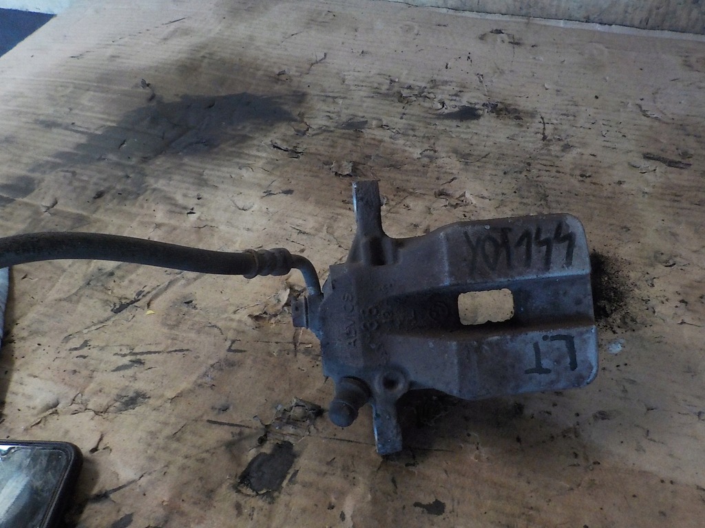 фото №1, Toyota rav4 iii супорт гальмівний лівий задня