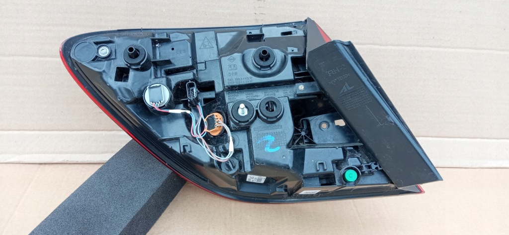 фото №9, Renault captur ii 19- лампа правая задняя правый задняя 265504427r