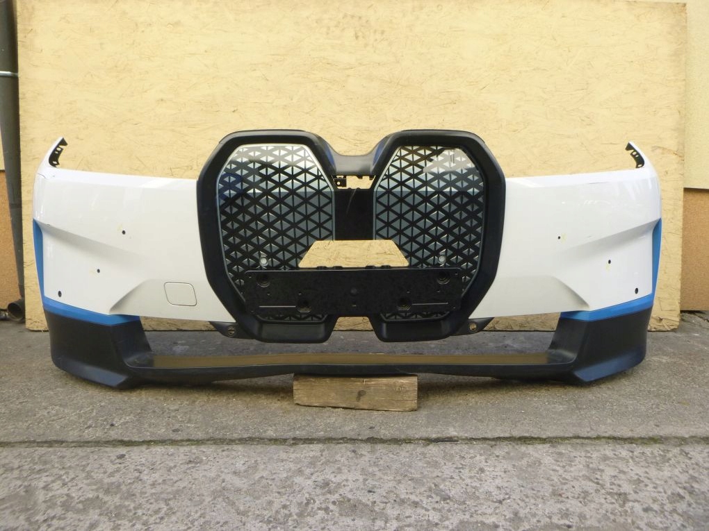 фото №1, Bmw ix 20 i20 21- бампер передний