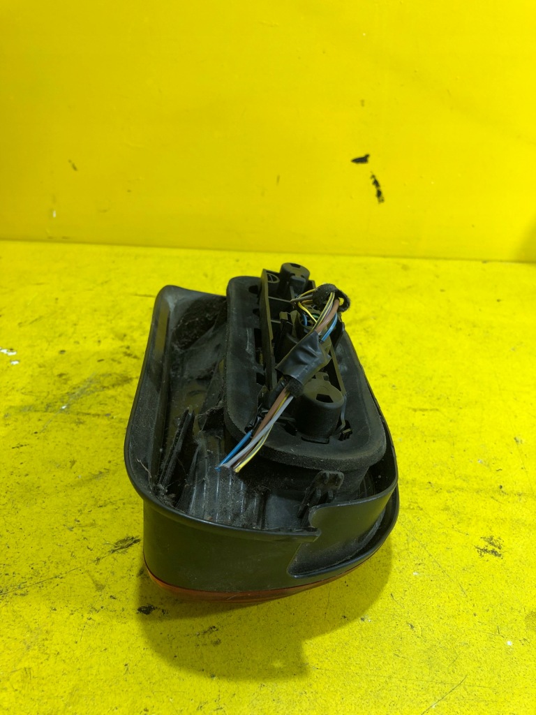 Mini cooper r56 лампа правий задній Доставка