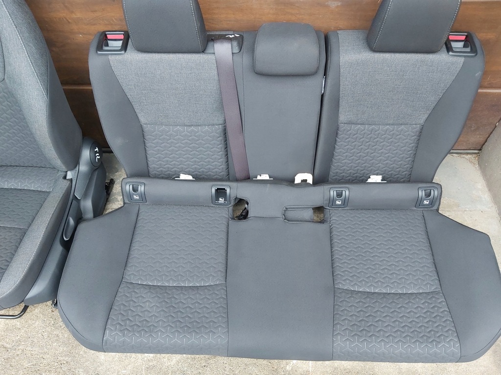 фото №5, Toyota yaris cross сидіння сидіння салон перед задня заднє сидіння