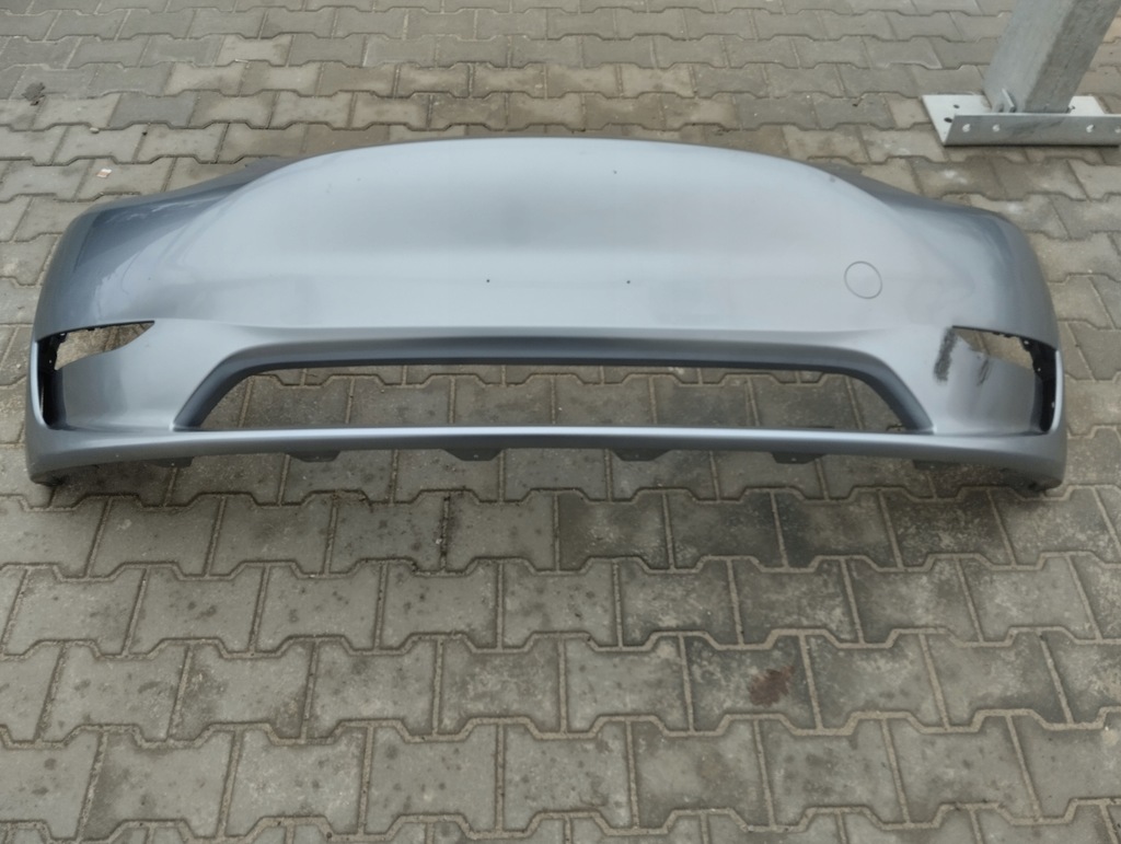 фото №1, Tesla y бампер перед bez pdc