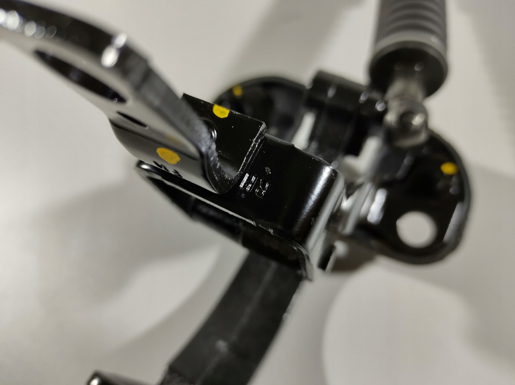 фото №11, Volvo v70 15r- петля кришки багажника правий