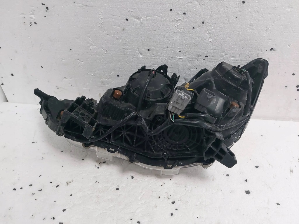 фото №6, Лампа перед правая mitsubishi asx 10-19 eu