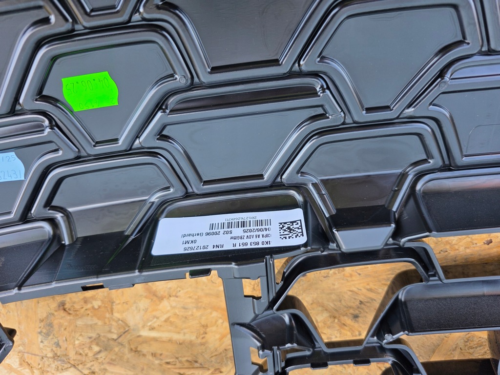 фото №3, Audi a6 c8 решётка радиатора решётка радиатора s line радар 4k0