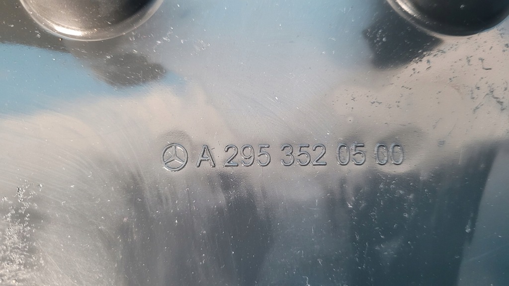 фото №14, Mercedes eqe w295 350+ 23r захист важеля ліва задня a2953520500