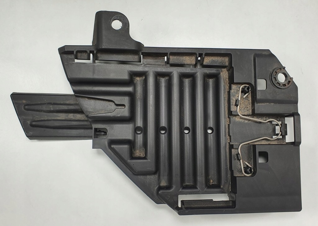 фото №1, Направляющая лампы левый перед discovery sport l550