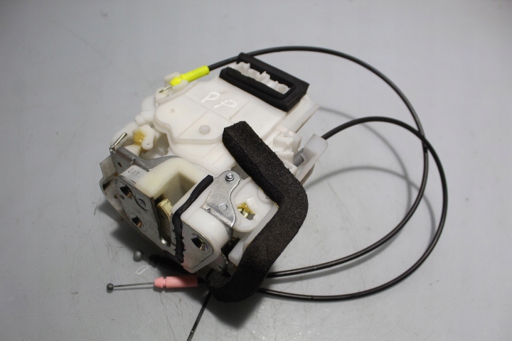 фото №4, Замок правый перед дверь subaru forester iii