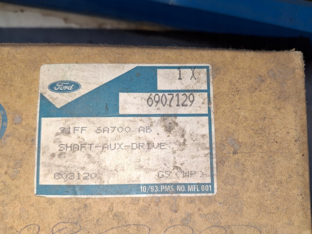 Вал привода насоса масляный ford 1.8d оригинальный номер 6907129 Недорого