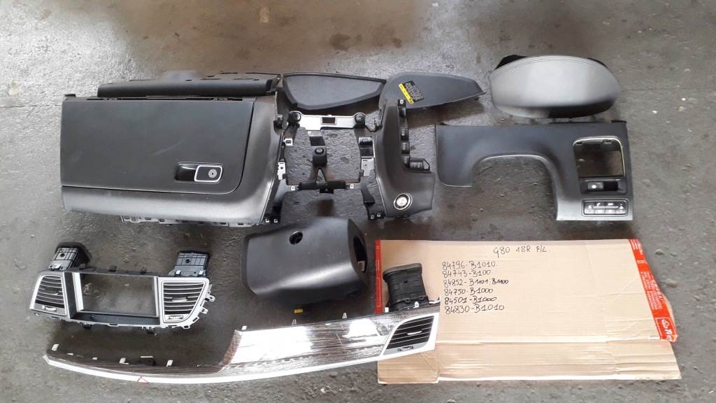 фото №4, Genesis g80 2018r блок двигуна захист стійка молдинг поріг